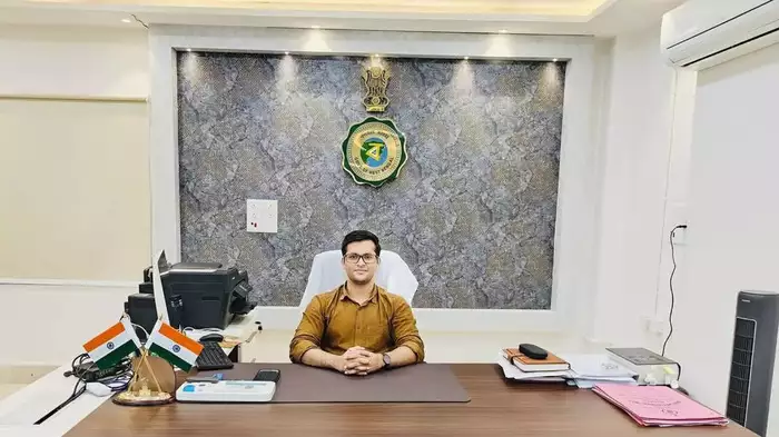 Detect language English Hindi Spanish Hindi English Spanish Success Story,टीना डाबी,ऑटो ड्राइवर,सबसे युवा IAS, UPSC परीक्षा,Success Story, Tina Dabi, Auto Driver, Youngest IAS, UPSC Exam, suchchaiss story,teena daabee,oto draivar,sabase yuva ias, upsch pareeksha, 127 / 5,000 Success Story, Tina Dabi, Auto Driver, Youngest IAS, UPSC Exam,... Send feedback Translation copied Translation copied